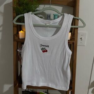 tilly’s sweet cherry white cherries full tilt crop top tank shirt fruit m l
